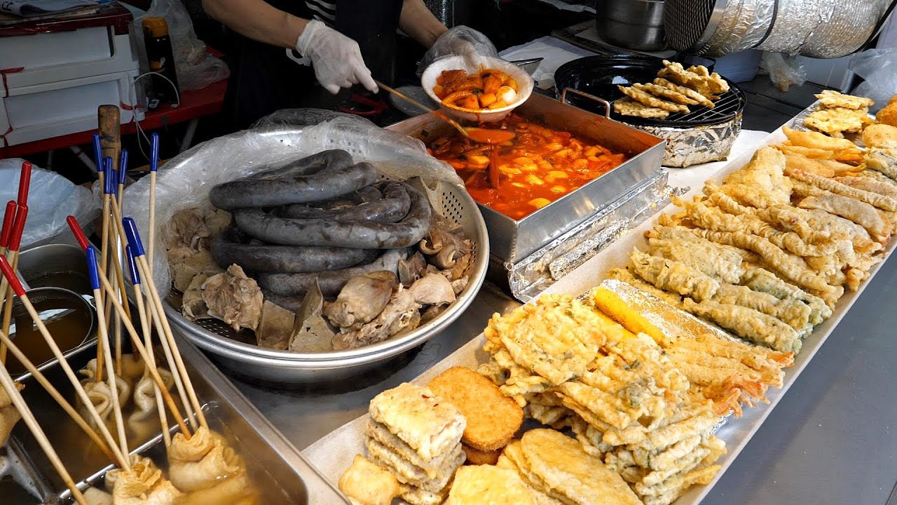떡튀순을 아십니까? 먹을수록 중독되는 떡볶이, 튀김, 순대범벅 세트 /  Tteokbokki, Sundae, Fried Set / Korean street food