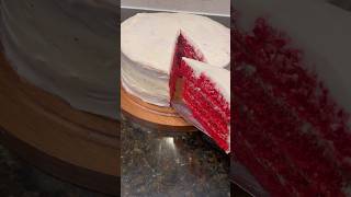 How red velvet cake gets its red color #baking #recipe #cake #redvelevet #short