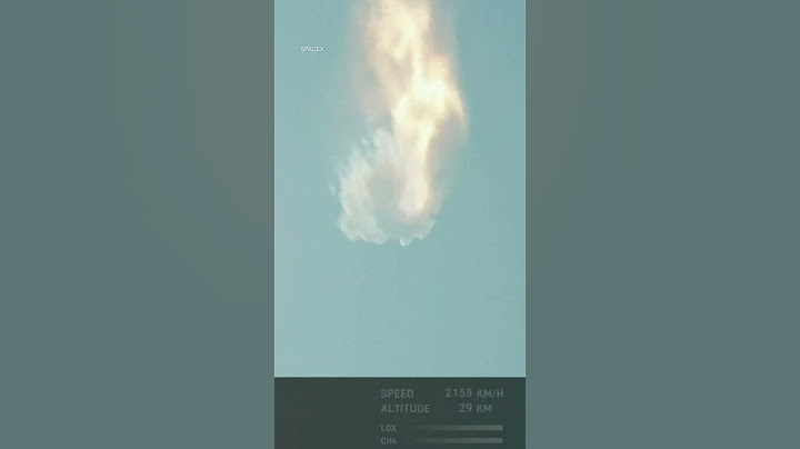 SpaceX’s giant new rocket blasted off its first test flight but failed minutes after launching
