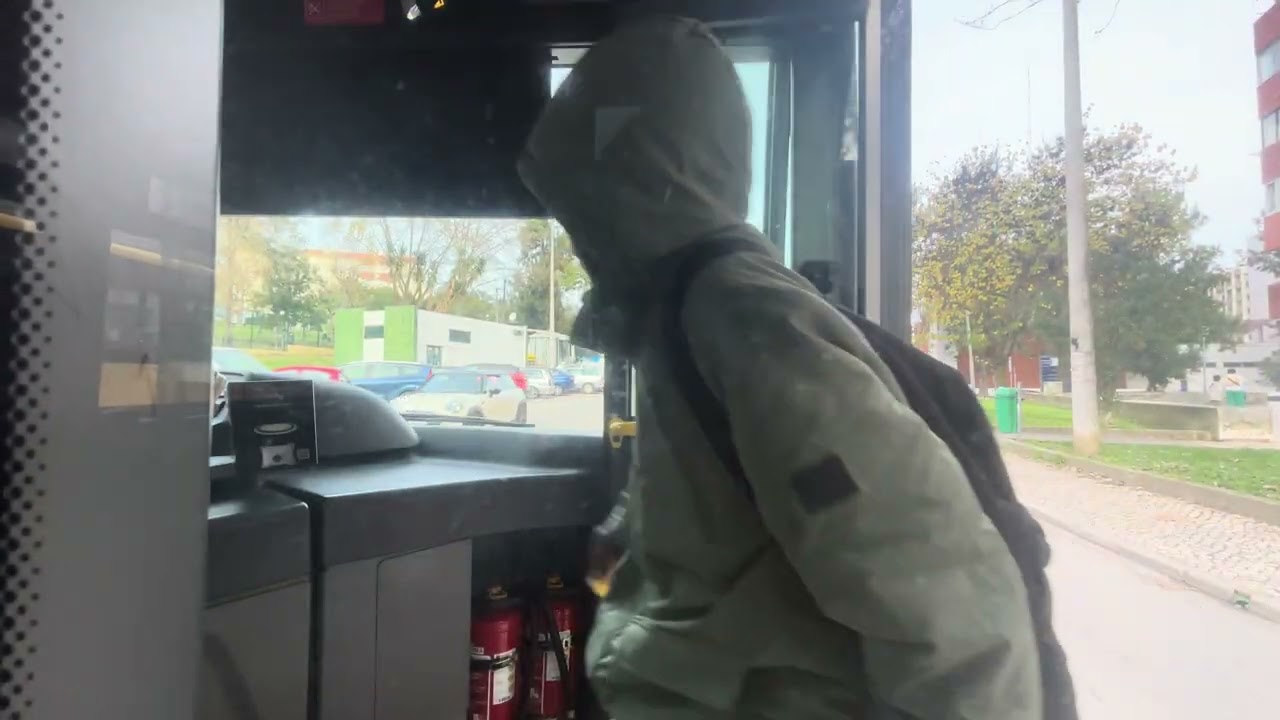 Lisbon, bus 2328 ride from Póvoa to Quinta da Piedade