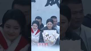 Leizi, Cici and the whole TLOA team bid farewell to Xufan Laoshi as Madam Yu! 💐 #cdrama #chenglei