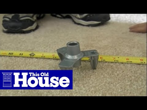 Video: Hvordan fikserer du et knirkende tæppe under undergulvet?