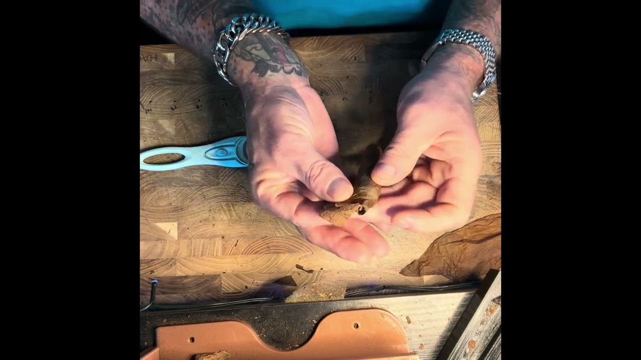 Hemmingway short story, Cigar wrap : 