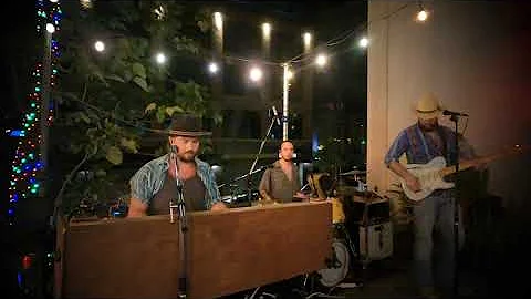 Do What's Right [original] - Live at Revelry Kitch...