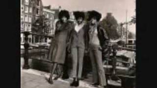 Diana Ross & T he Supremes - Nothing But Heartaches - 1965