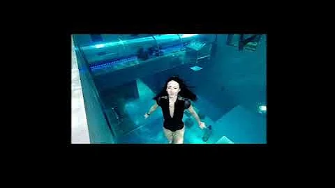 Underwater performers life - Behind the scene - Lu...