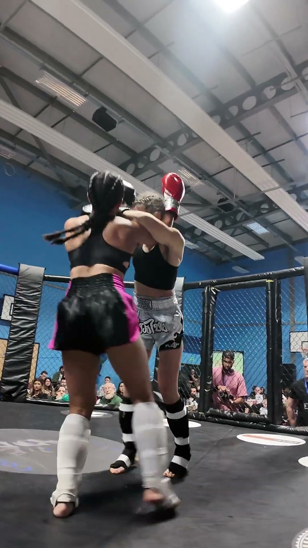 Intense female Muay Thai fight on Combat Kings V