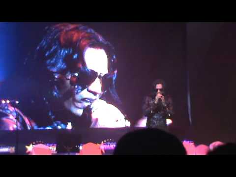 Hanyut - Faizal Tahir (Maybank Awards Night 2011)