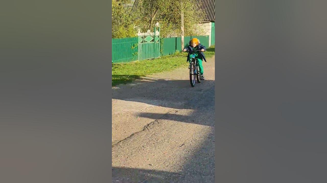 учимся кататься на велике - YouTube