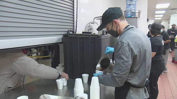 Family Serves Meals Every Sunday at Denver Rescue Mission
