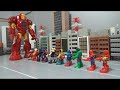 10 Spider-Man Superheroes Ride on Iron Man&#39;s Large Robot 스파이더맨 10명 슈퍼히어로 아이언맨 대형 로봇에 탑승하다