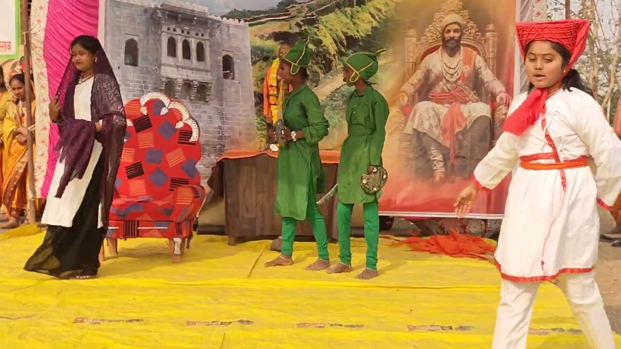 जि. प. शाळा कजवाडे शाळेच्या विद्यार्थ्यांकडून शिवचरित्राचे नाट्यमय सादरीकरण; जय भवानी, जय शिवाजी!