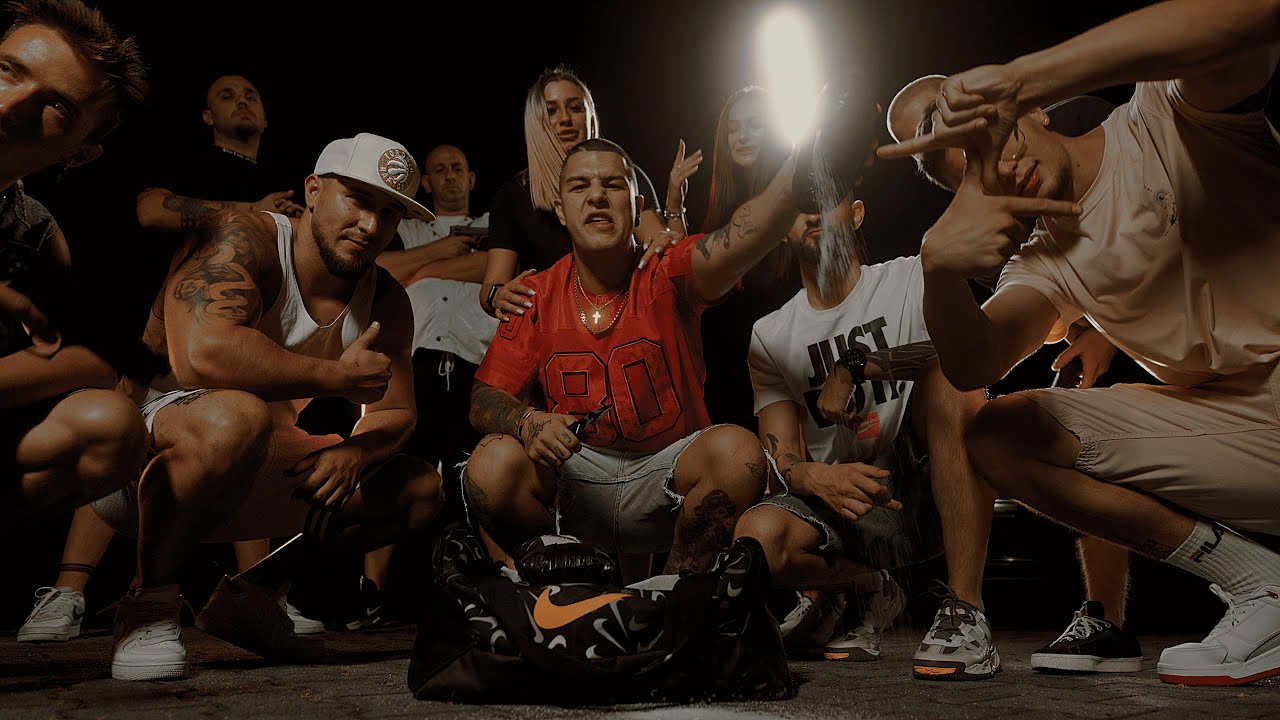 在 YouTube 上觀看「Mobb D - Dependenta (Official video)」 在 YouTube 上觀看「Mobb D - Dependenta (Official video)」