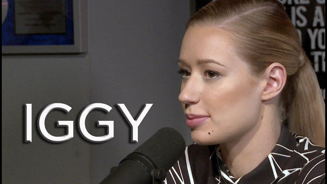 Iggy Azalea Had To Stop Crowd Surfing Because People Kept Touching Her  Vagina