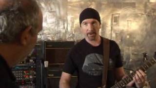 U2's The Edge demonstrating his guitar rig (1/2)