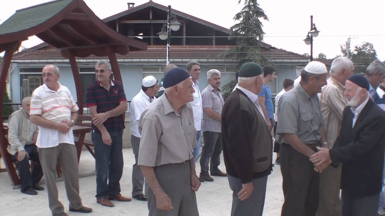 Kullar Merkez Camii Bayram Namazı Sonrası Bayramlaşma 2014