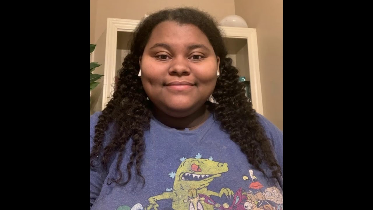 Clients who use "MAMA KNOWS" hair product!