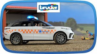 Range Rover Velar Ambulance -- 02885 -- BRUDER Spielwaren by BruderSpielwaren 312,870 views 6 months ago 5 minutes, 24 seconds