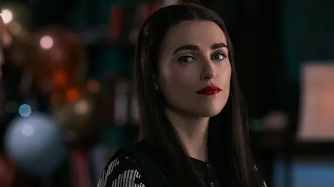 The Scenes of Lena Luthor/Elizabeth Walsh (Supergi...