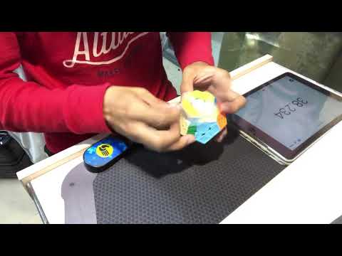 35.34 Megaminx mean of 3 with stackmats