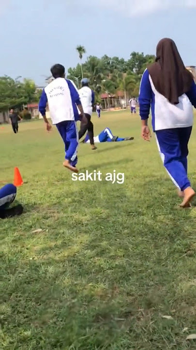 baru juga mau lari🥲 #masasekolah #bolakasti #kasti (source.@justforu20_)