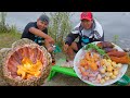 pesca y cocina - PODEROSO CEVICHE DE ERIZO - sacando erizo de Mar
