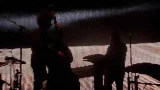 Nine Inch Nails - 5 Ghosts I (live) Nashville 10-31-2008