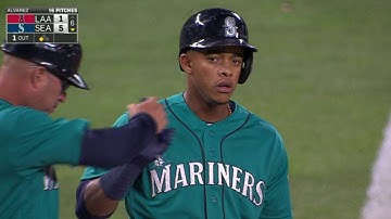 LAA@SEA: Marte pads lead with a bases-clearing triple