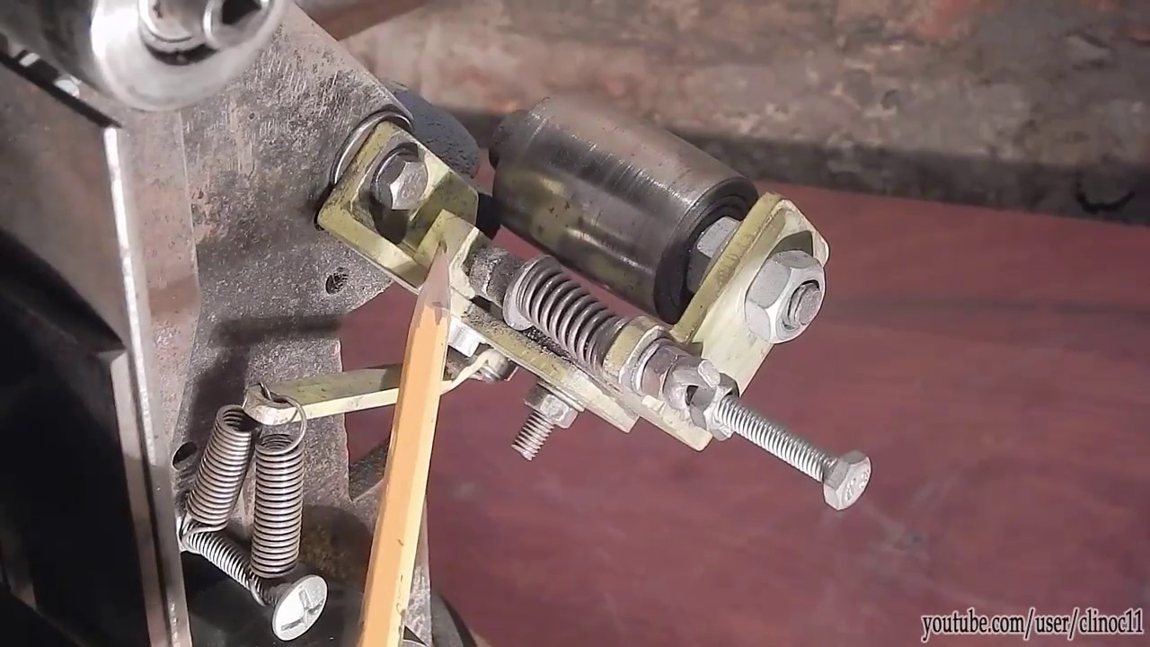 Механизм регулировки ленты на гриндер своими руками - YouTube