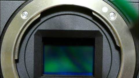 Sony Alpha a6300 sensor cleaning with Green MXD-100 sensor swabs, Smear Away, Sensor Clean liquids