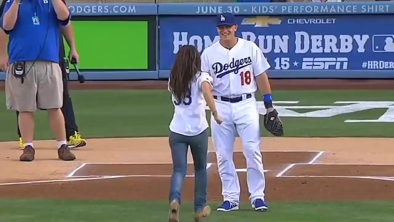 20.INAPPROPRIATE MOMENTS WITH FANS INSPORTS 🙌 WWE - YouTube