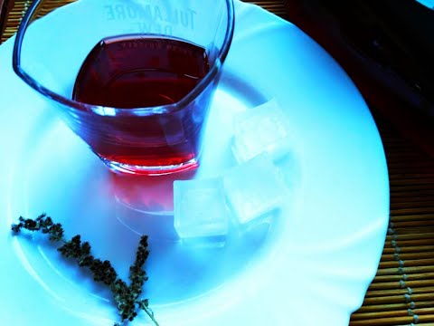 Видео: Ръководство за Вермут: Какво да знаете за един от най-универсалните спиртни напитки