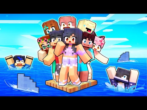 10 FRIENDS on ONE RAFT In Minecraft!