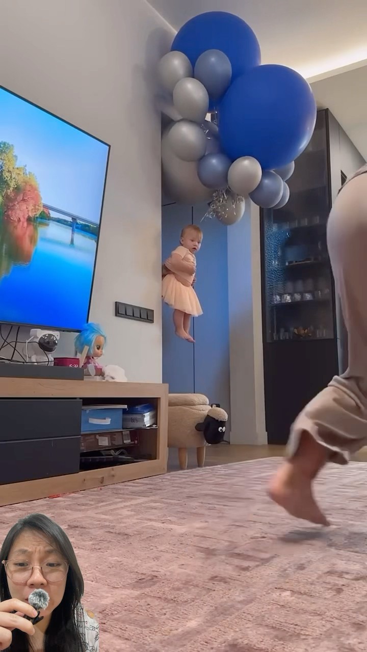 ADEK TERBANG NAIK BALON, MAMA MAU IKUT !!