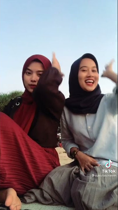 Awak Dewe Tau Duwe Banyangan - Status WA cewek tiktok
