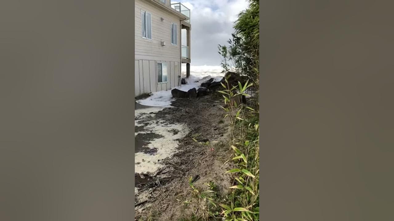 Jan 11, 2020 King Tide Rockaway Beach, Oregon YouTube
