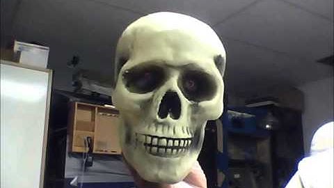 Skull LED Eye Glow using PIC16F628