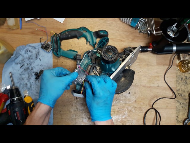 How to disassemble fix and find problem for Makita DSS610 18V li ion  cordless circular saw - YouTube