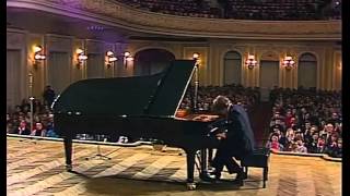 Stanislav Bunin plays Chopin Piano Sonata no. 3 op. 58 - video 1986