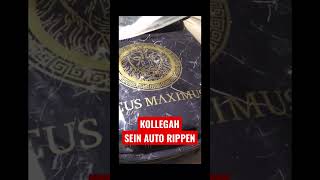 Habe durch "Zufall" Kollegahs Deus Maximus Auto in ner Berliner Lagerhalle "gefunden".. 🤡☠️