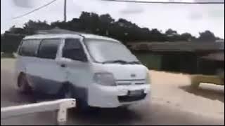 Ful Pidio Viral Mobil Van Tragedi Jatuh Nya Di Jurang ( Horor Upin & Ipin )