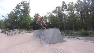 Aggressive inline Summer edit