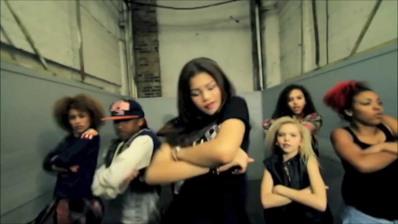 Zendaya I'm Back - YouTube