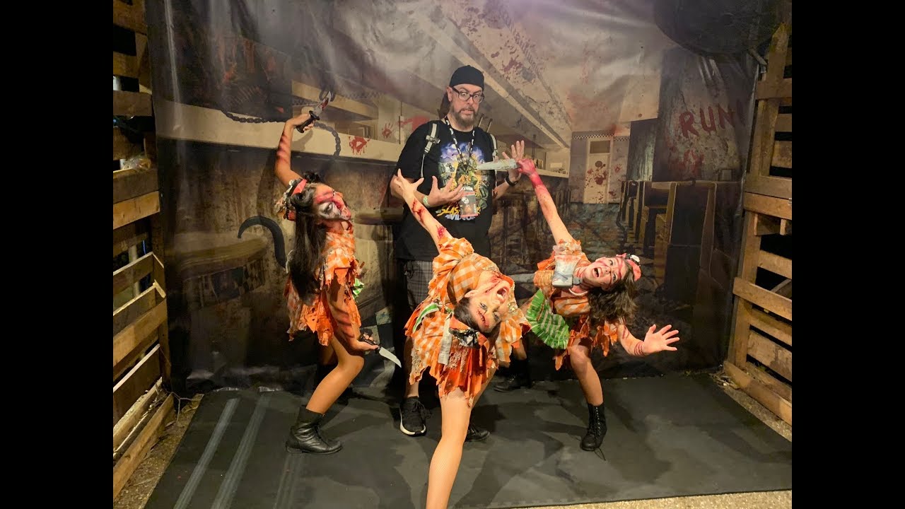 There S Nowhere To Hide Again At 2018 Howl O Scream Busch