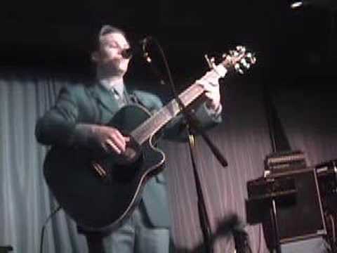 Zachary Oberzan sings Leonard Cohen Suzanne