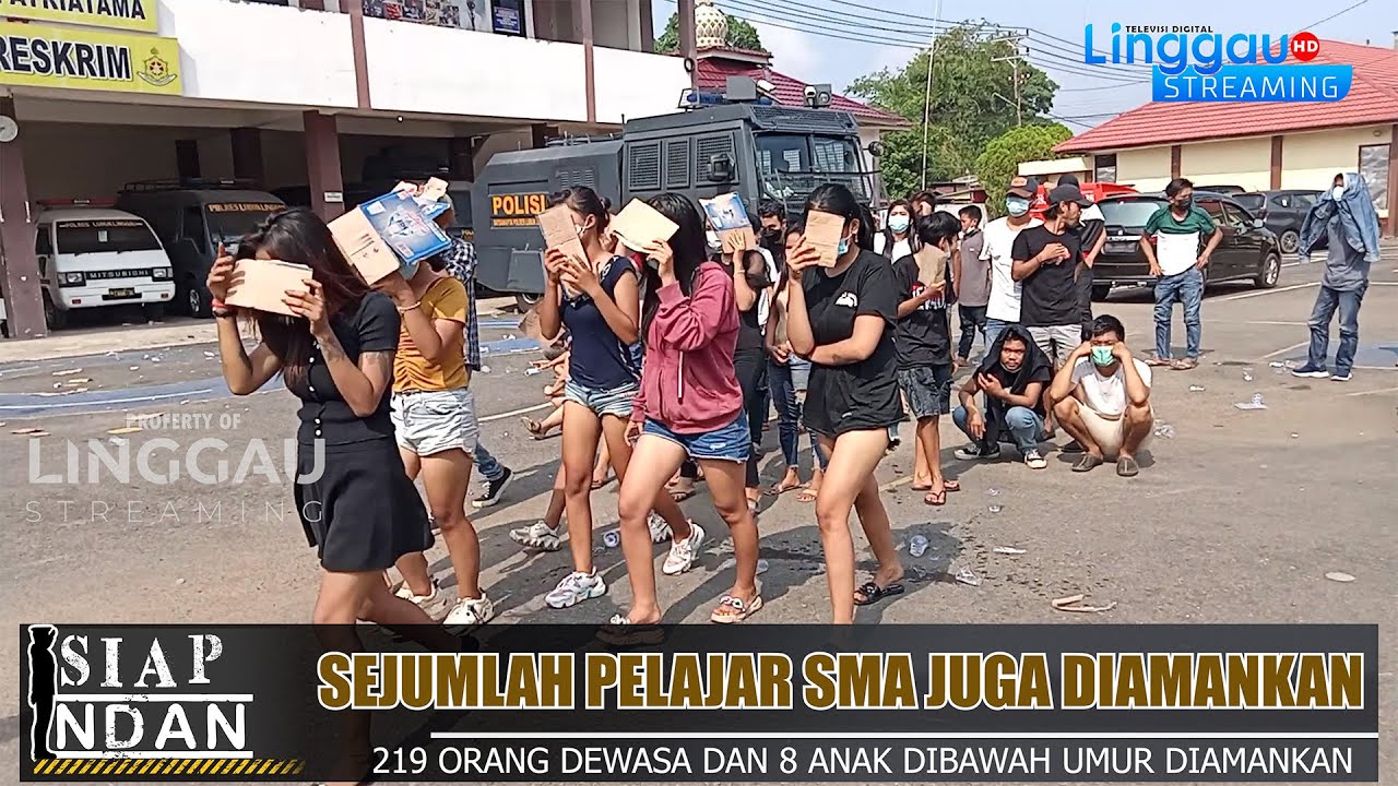Siap Ndan- Polisi Obrak-Abrik Patok Besi, Wanita-Wanita Seksi Dan Pengunjung Diamankan