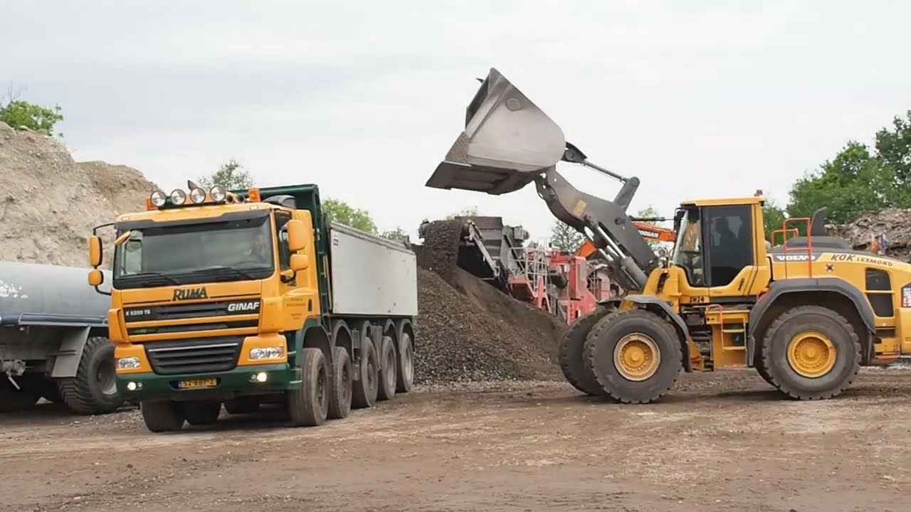Drukte bij puinrecyclingbedrijf Sumar