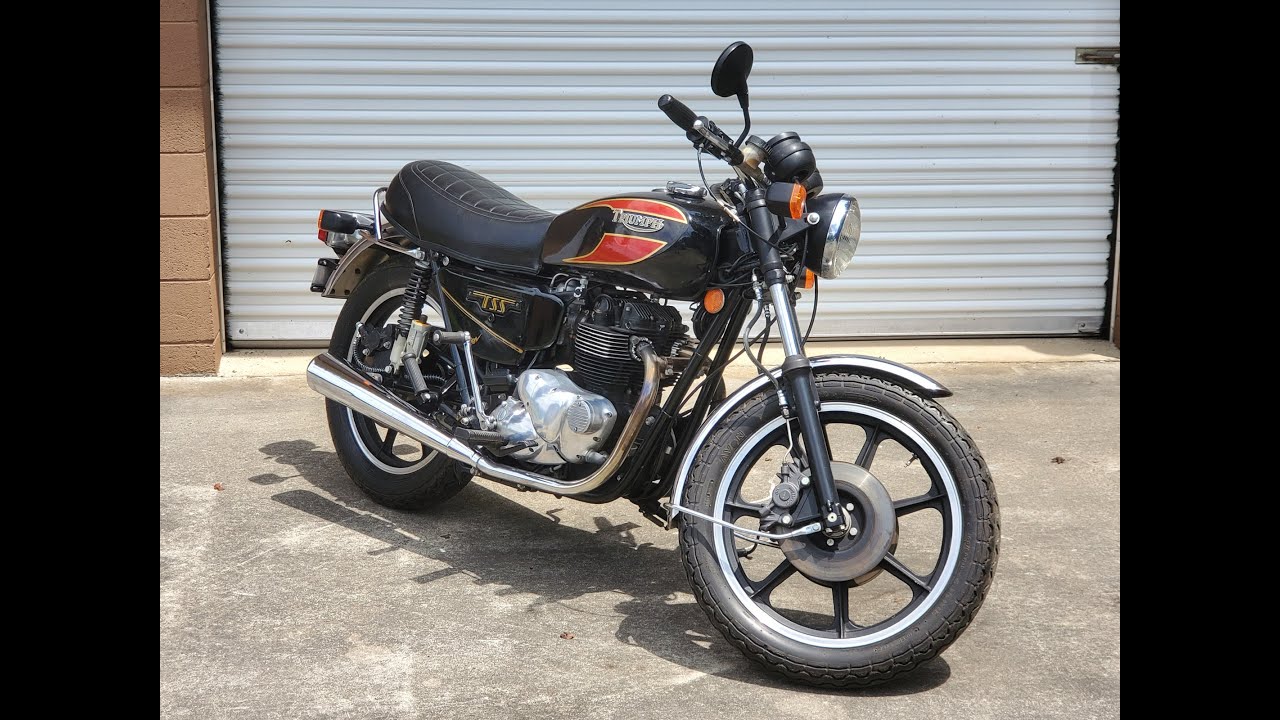 イギリス　　1969-1983 1983 Triumph T140W TSS – Iconic Motorbike Auctions