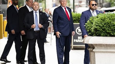 Обыск у Дональда Трампа: ФБР изъяло секретные документы