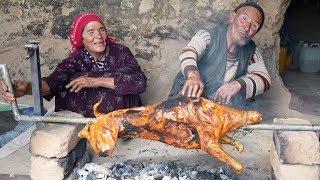 Old lovers living in a Cave Roasted a Whole Goat Like Early Humans | Life like 2000 Years Ago